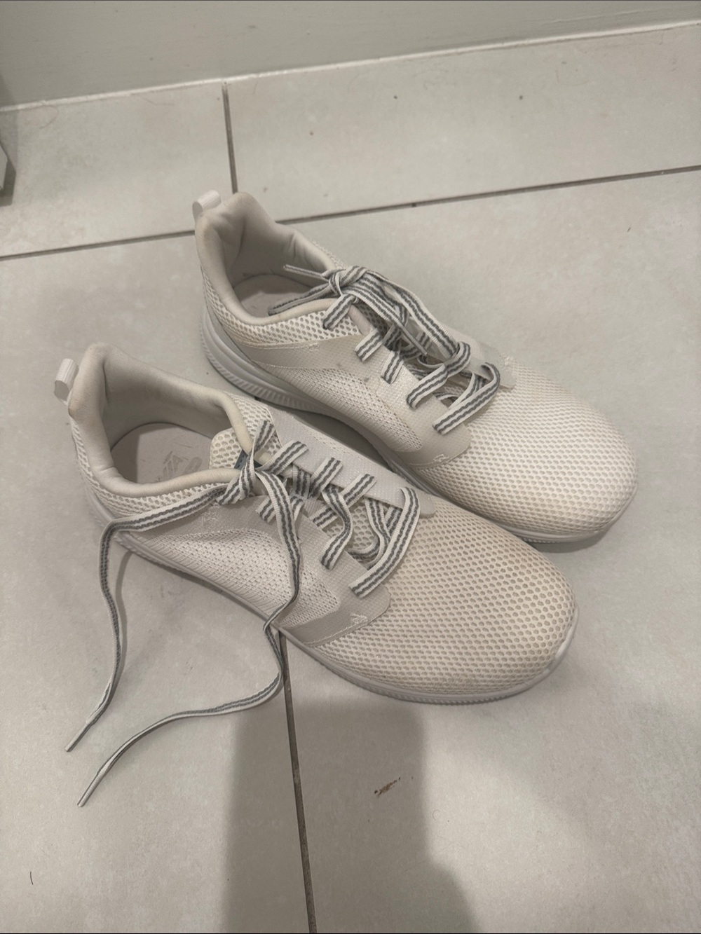 Avia Men's Athletic Sneakers in Off-White/Cream
